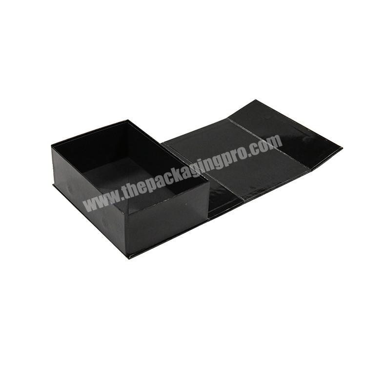 Custom luxury glossy paper black t-shirt folding box