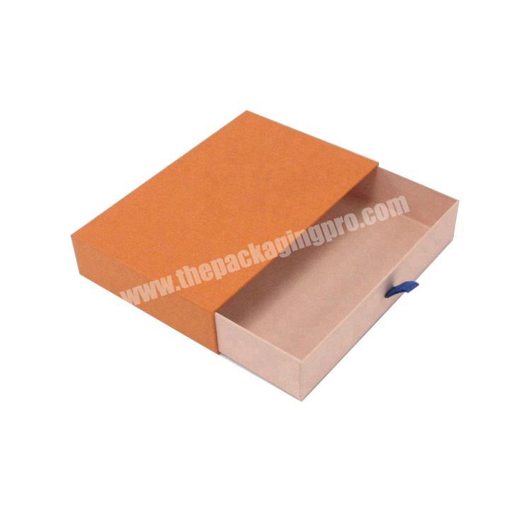 Custom luxury paper garment clothing packaging box with logo
