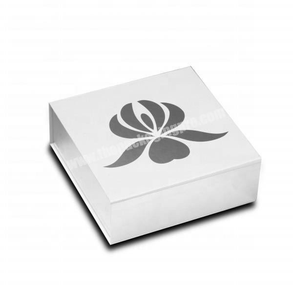 Custom Luxury paperboard packing box for Skin Care Face Cream Packaging boxes with magnetic closure