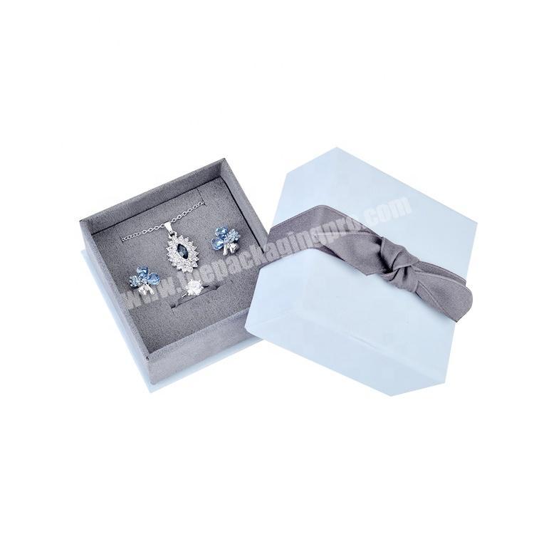 Custom Made Luxury Design Paper Jewelry Bracelet Box Custom Ribbon Jewelry Packaging Ring Box With Logo
