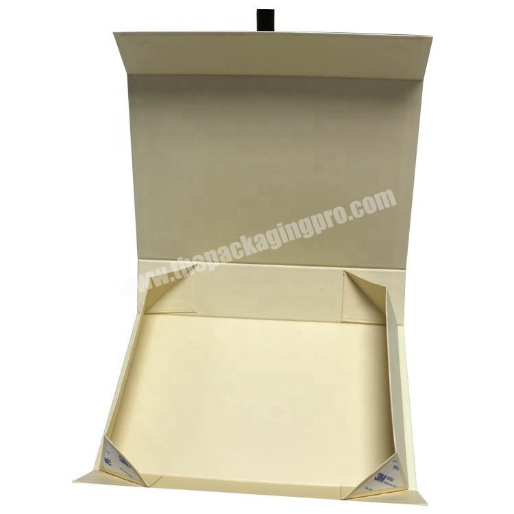 Custom Matte BLuxury Foldable Hard Paper Magnetic Closure Gift Box