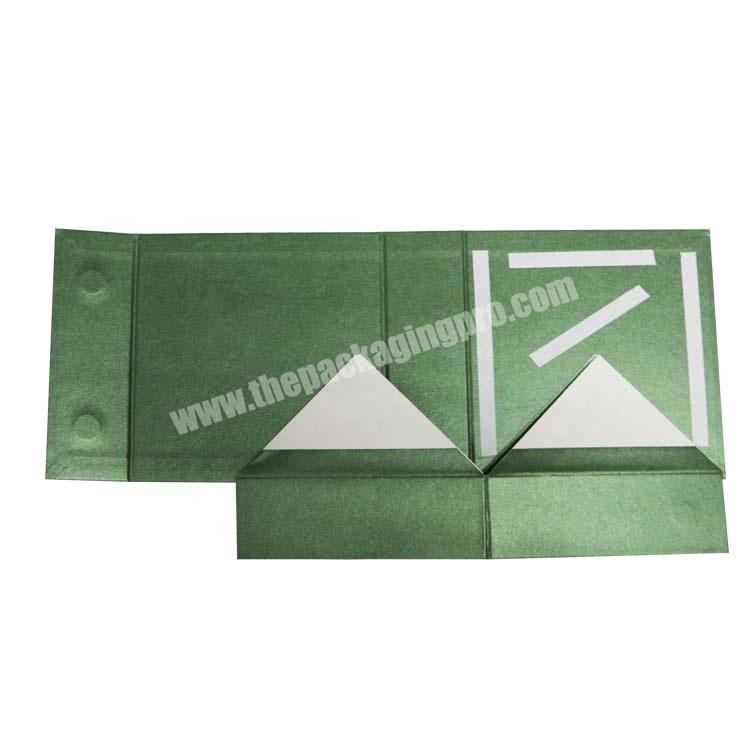 Custom Matte green Luxury Foldable Hard Paper Magnetic Closure  packaging box cosmetic box