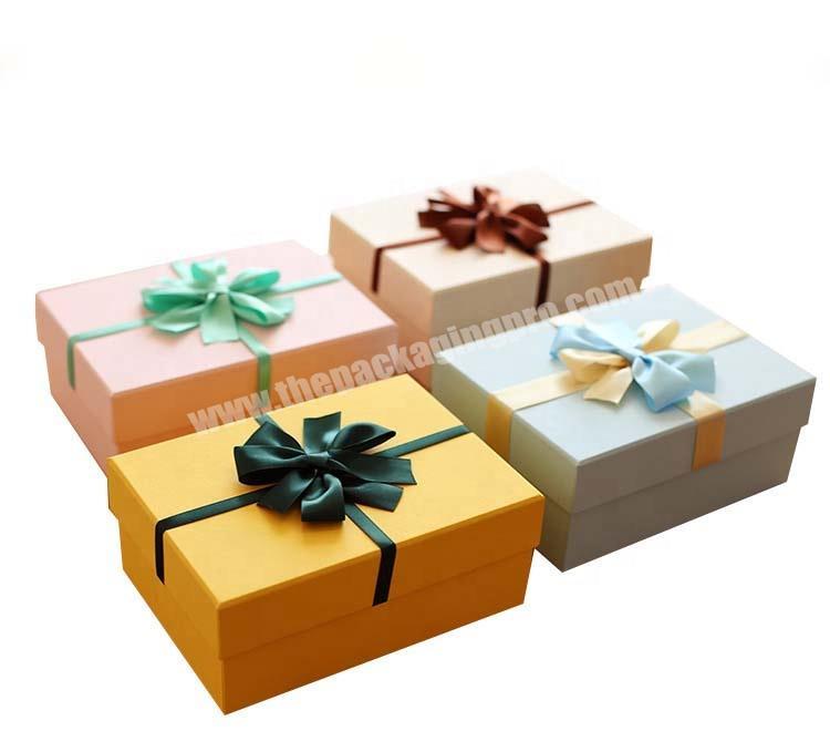 Custom Printed Empty Luxury Lid And Bottom Rigid Cardboard Boxes Bow Tie Square Hat Packaging Paper Gift Box With Lid