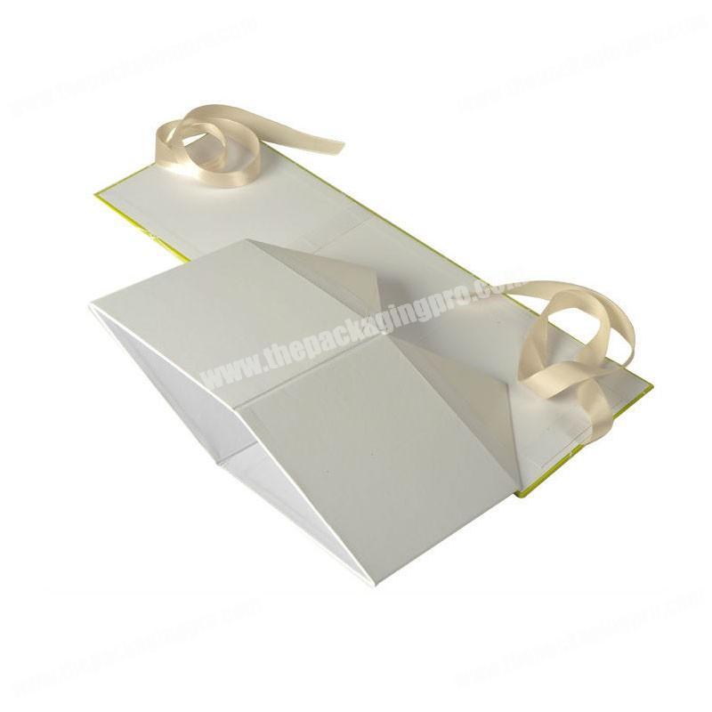 Custom Printing White Paper Folded Packaging Gift Boxes for Clothes