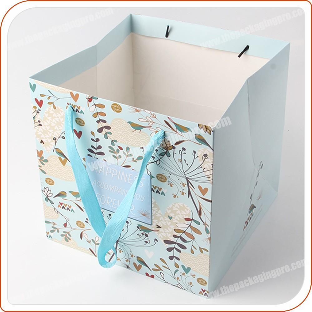 Custom promotion shopping gift paper bags packaging baby clothes