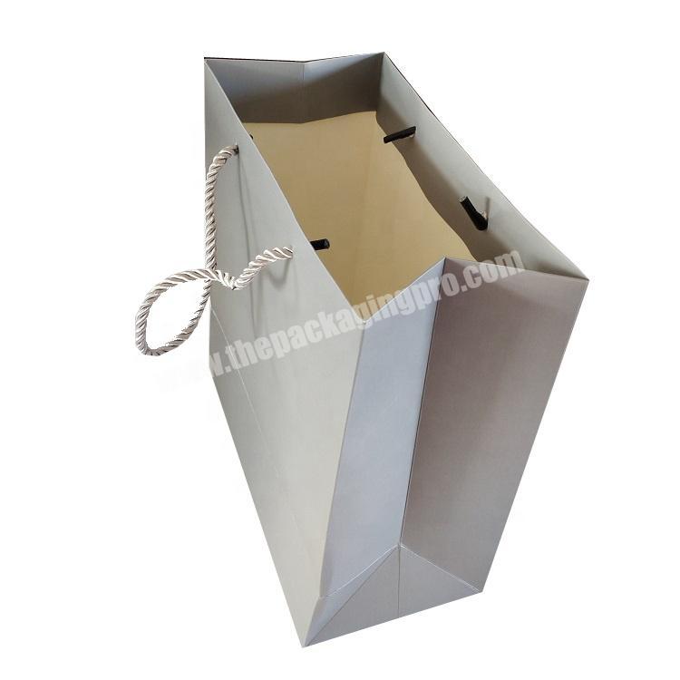 Custom shopping gift paper packaging cardboard bag with handle
