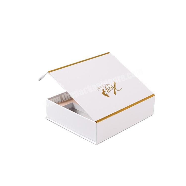 Custom small clamshell box white magnetic closure magnet gift box