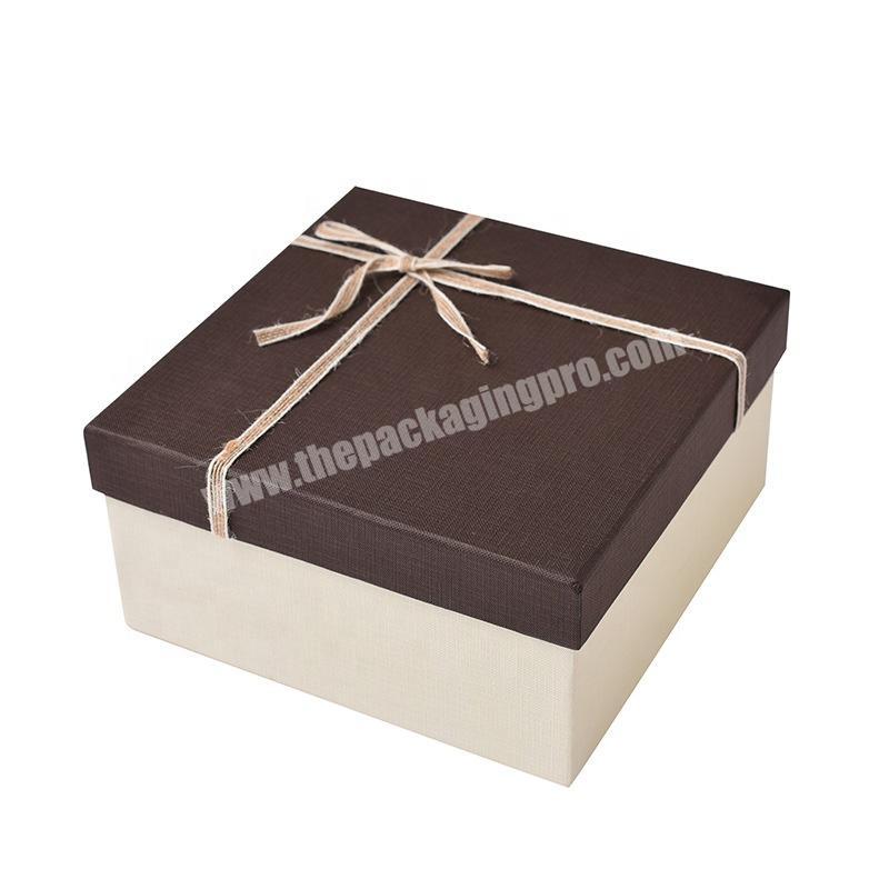 Custom wholesale rigid paper gift packaging box with lid
