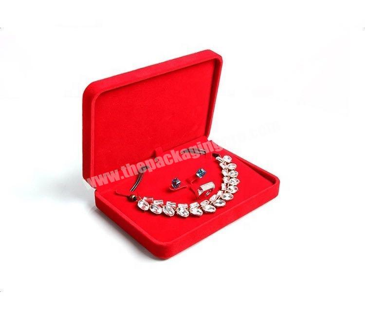 Customizable Low Moq Fashion Elegant Package Red Multi-Purpose High Grade Plush Chain Boxes Display Wedding Jewelry Box