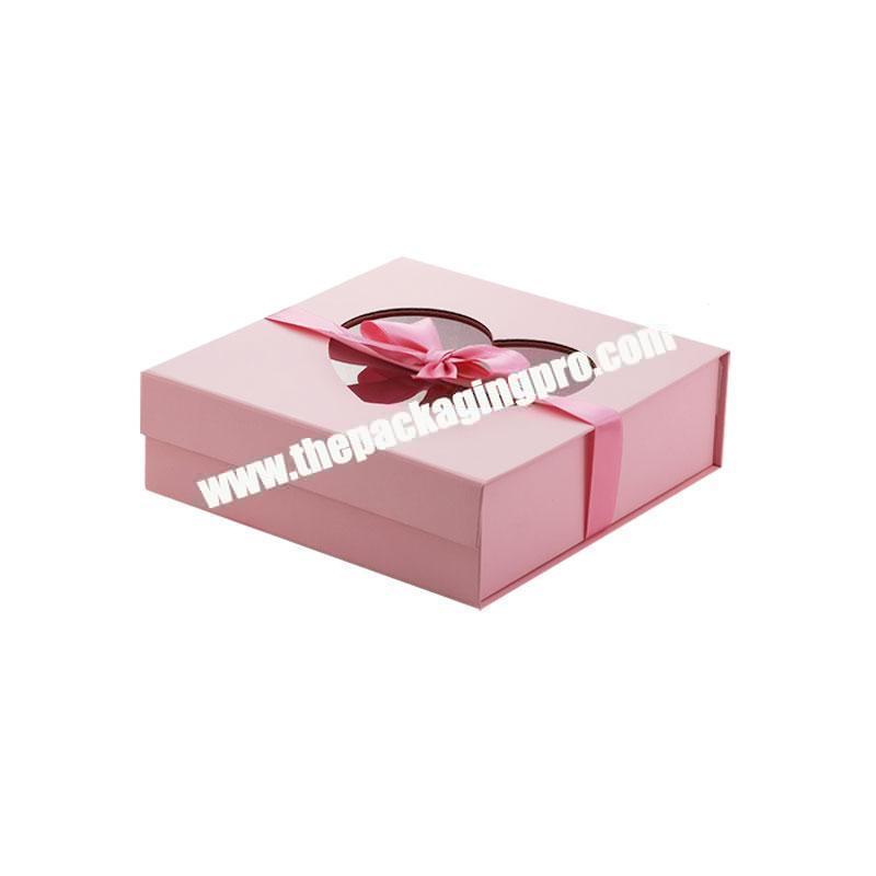 Customize pink cardboard luxury lingerie packaging gift boxes for lingerie