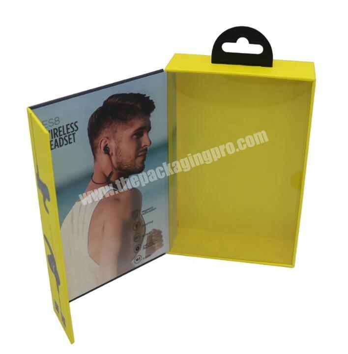 Customized cardboard Rigid Magnetic Earphone Packaging Gift Box  with Flip Closure and foam insert