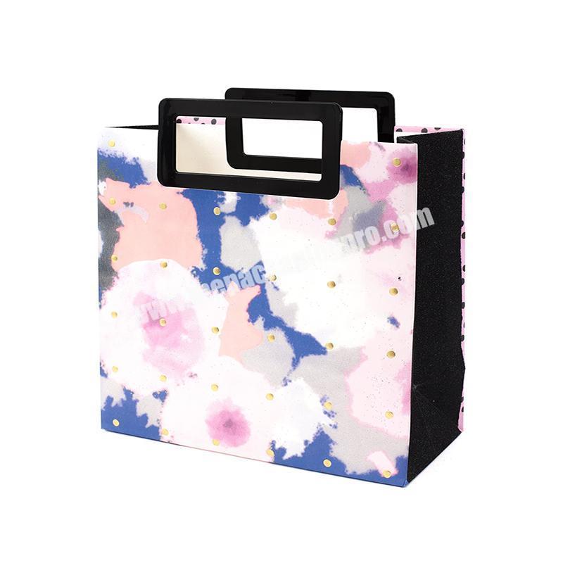 Customized Fashion Print LOGO Size handles Gift Shopping Kraft White Paper Bag with your own logo