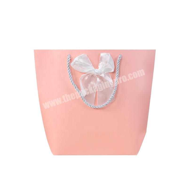 Customized Fashionable Recyclable Apparel Clothes Packaging Costume Shopping Gift Paper Bag With Logo Printing