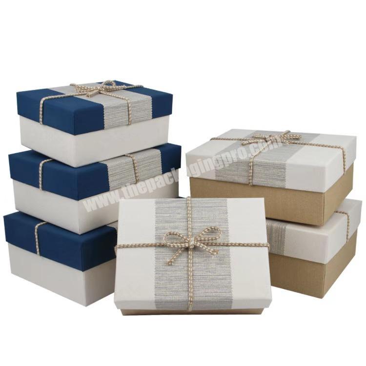 Customized luxury delicate gift box with large present gift card packing