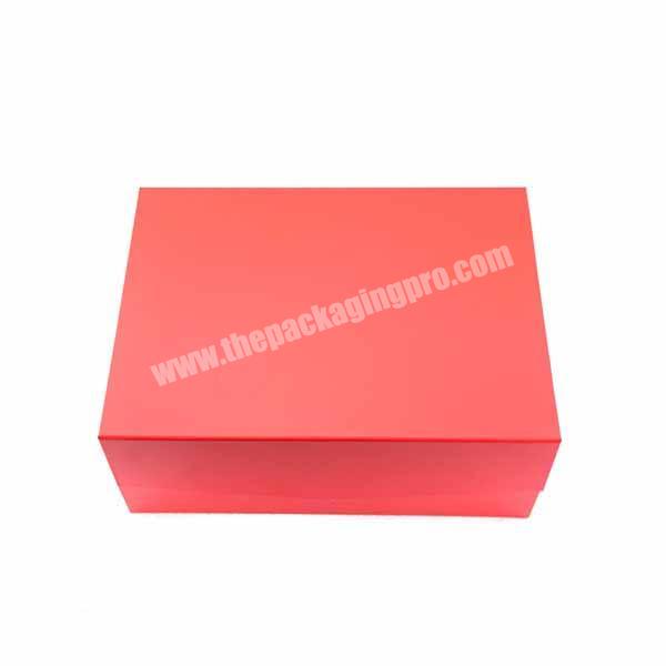 Customized paperboard present box with insert