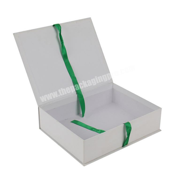 decorative cardboard wholesale white keepsake box with ribbon