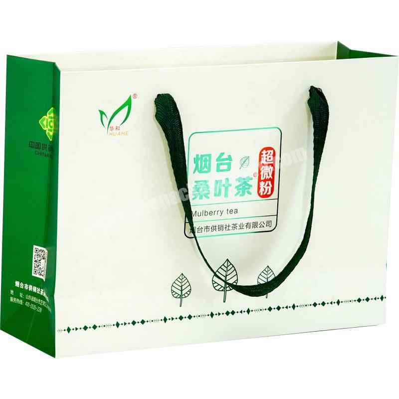Dongming high quality paper bag 210g white cardboard material carry paper bag with handle