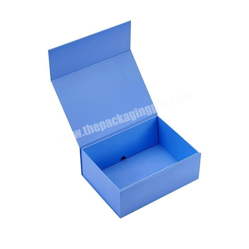 Double flat magnetic packaging box