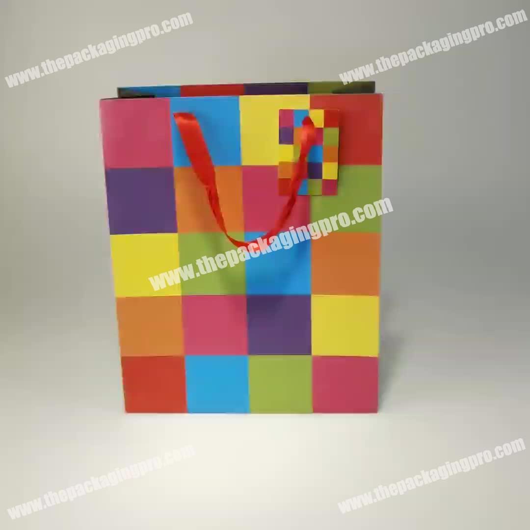 Durable Latest Large Present  Fashionable Shopping Gift Bags