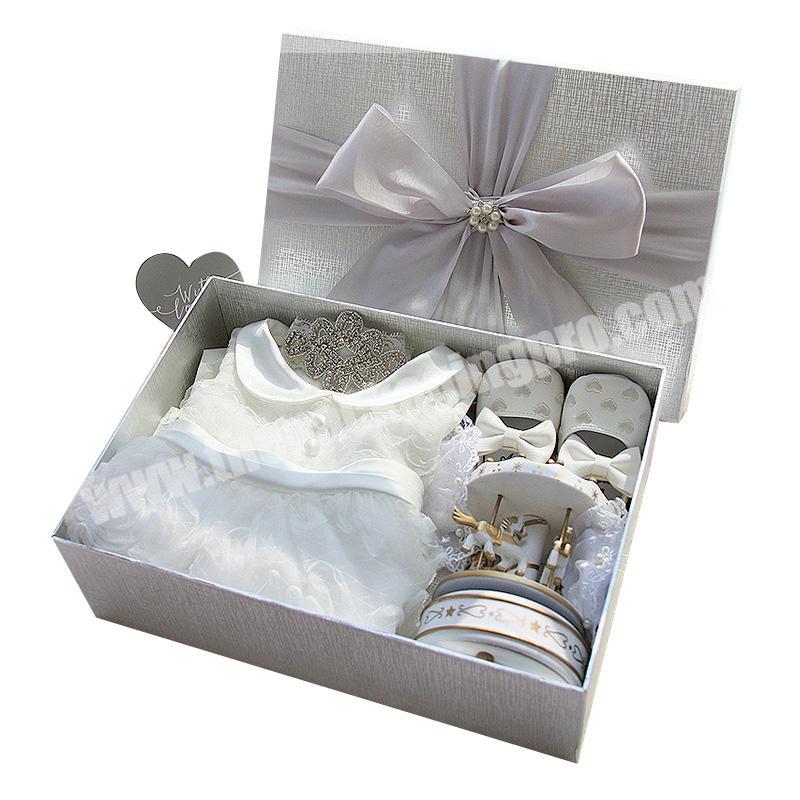 Ebay hot sales fashion cute safety and environmental protection cardboard newborn baby gift set box