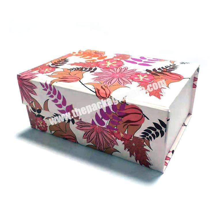 Eco Friendly Magnetic Foldable Cardboard Paper Packaging Clothing Gift Box