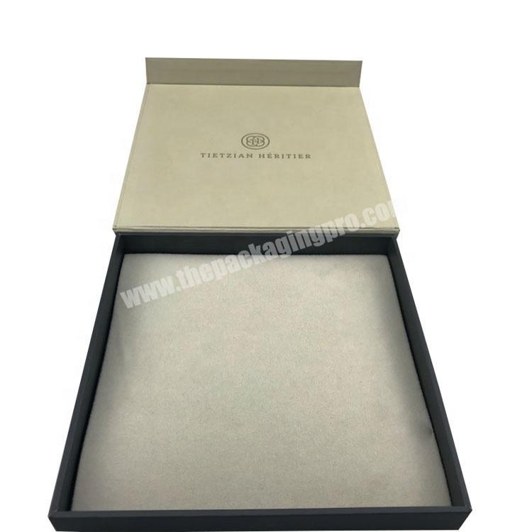 Eco-friendly recycled cardboard material flip top magnetic closure paper box with custom inlay