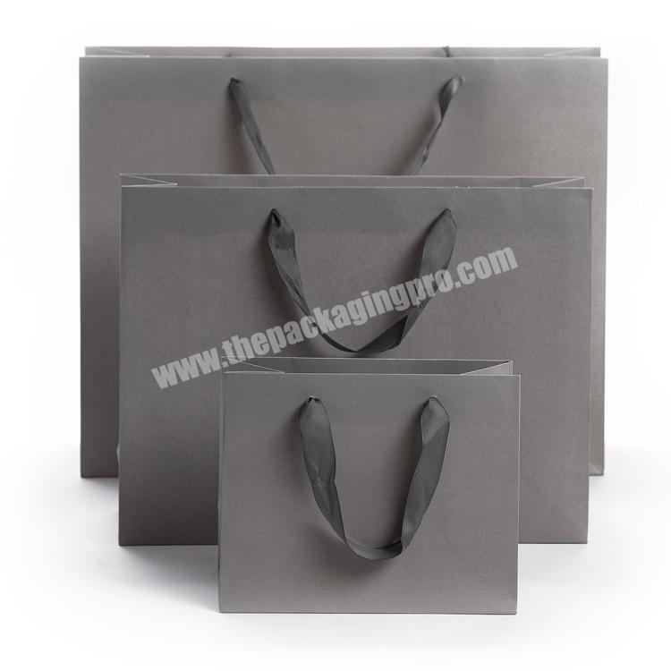 Economy price high quality paper gift bag custom printed paper bag with ribbon