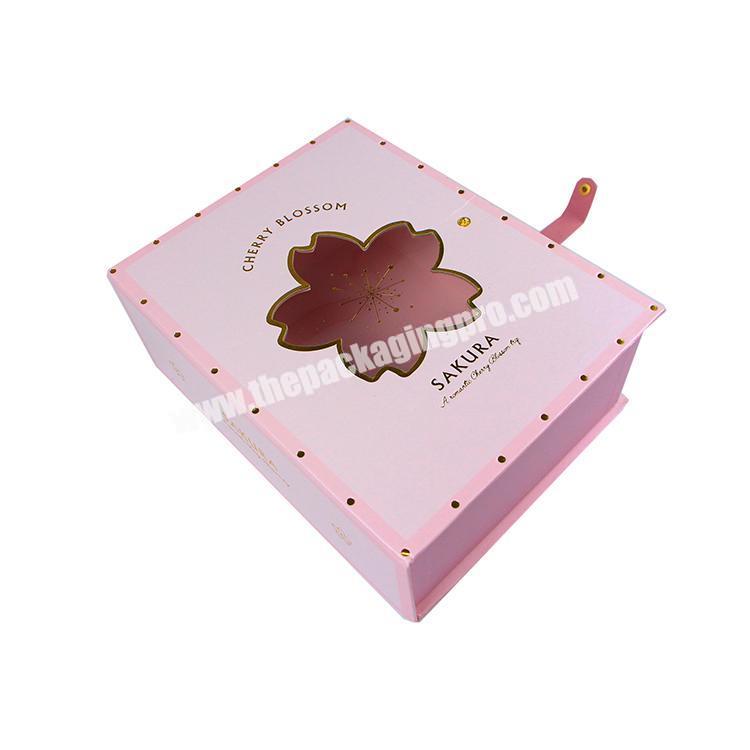 Factory direct hot sell accept custom white board packaging paper box for chocolate