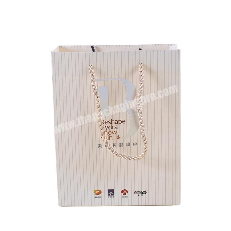 Factory supply can be customized LOGO square paper bags can be used for gift goods packaging tote bags