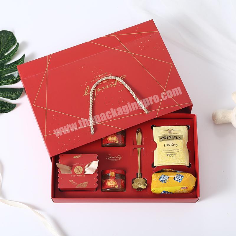 Factory wholesale NEW style square removeable lid paperboard box red wedding candy packing cardboard gift box
