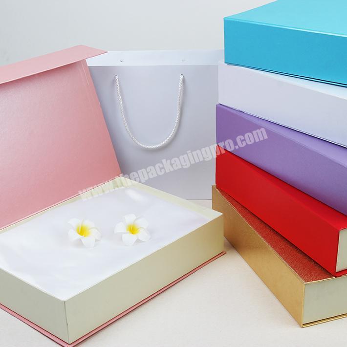 Fashion fresh custom Christmas shipping magnetic box luxury packaging