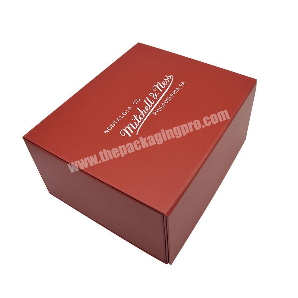 Flap lid packaging cardboard bespoke custom magnetic closure gift box