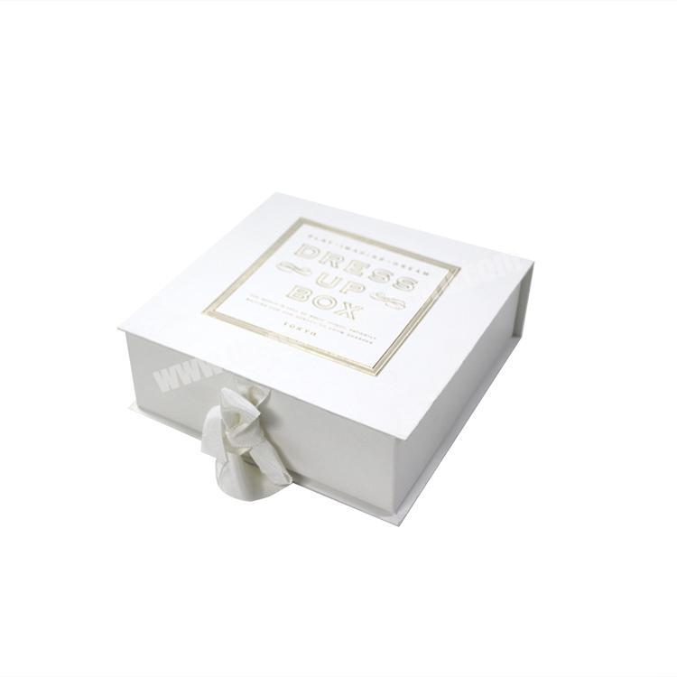 Foldable packaging boxes for cosmetics with ribbon