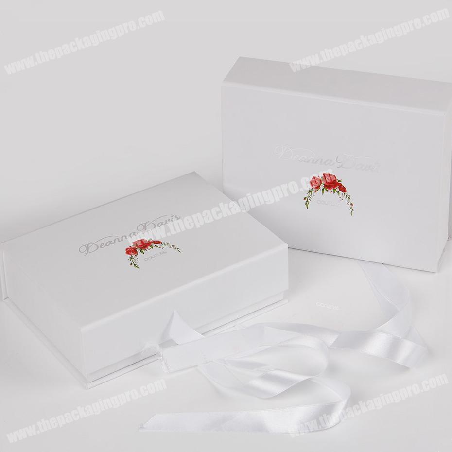 foldable paper box magnet closing ribbon attached