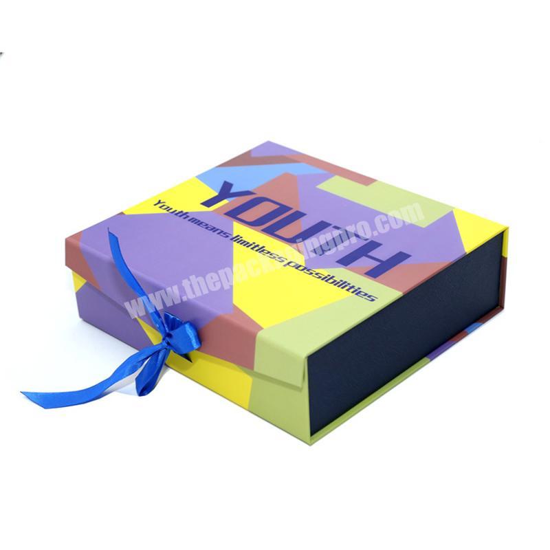 Free Design Recycled Foldable Gift Paper Ribbon Packaging Box