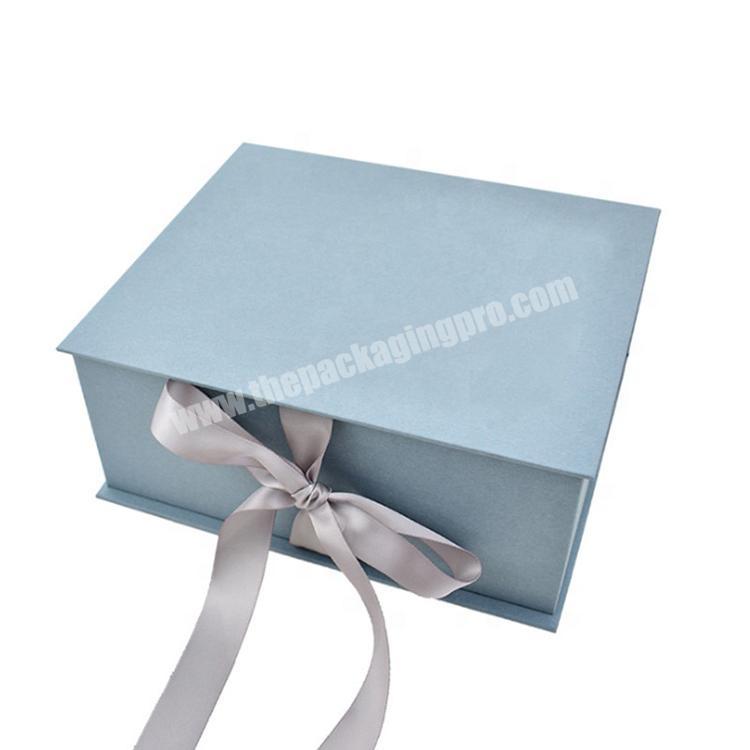 Gift Box Tie Set White China Beauty Packaging Skin Care Packaging Paperboard UV Coating Varnishing VANISHING Embossing Gold Foil