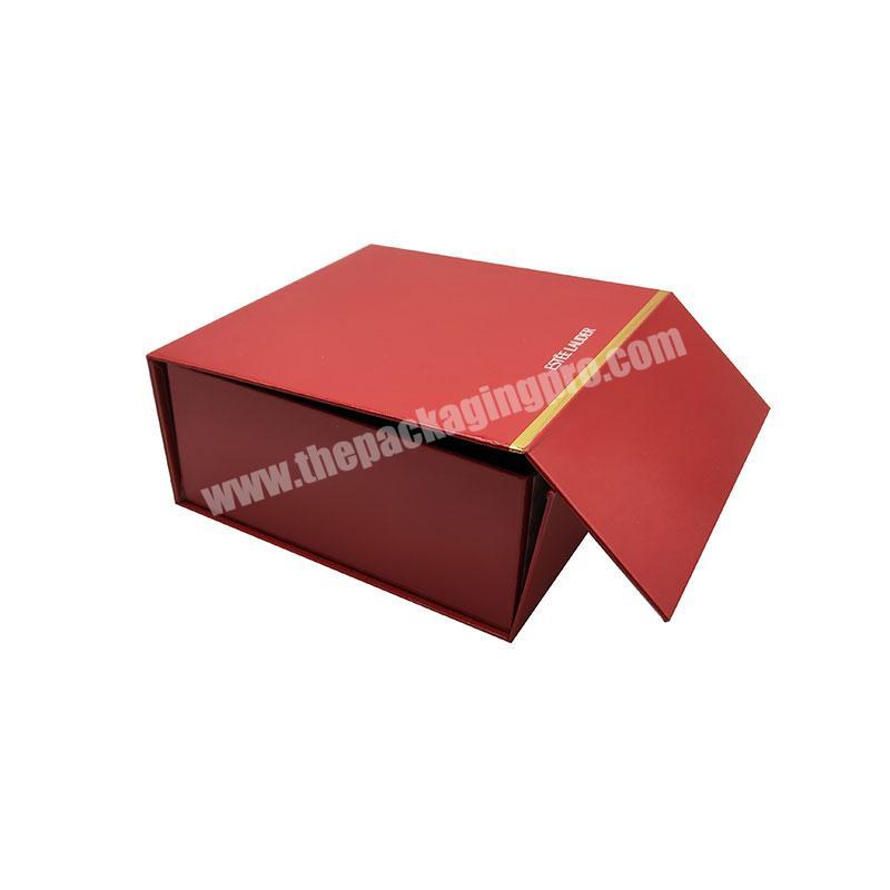 Glossy luxury cardboard cosmetic packaging box magnetic closure