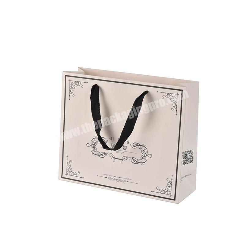 Guangzhou Factory Custom recycled Printed Professional printing gift paper bag