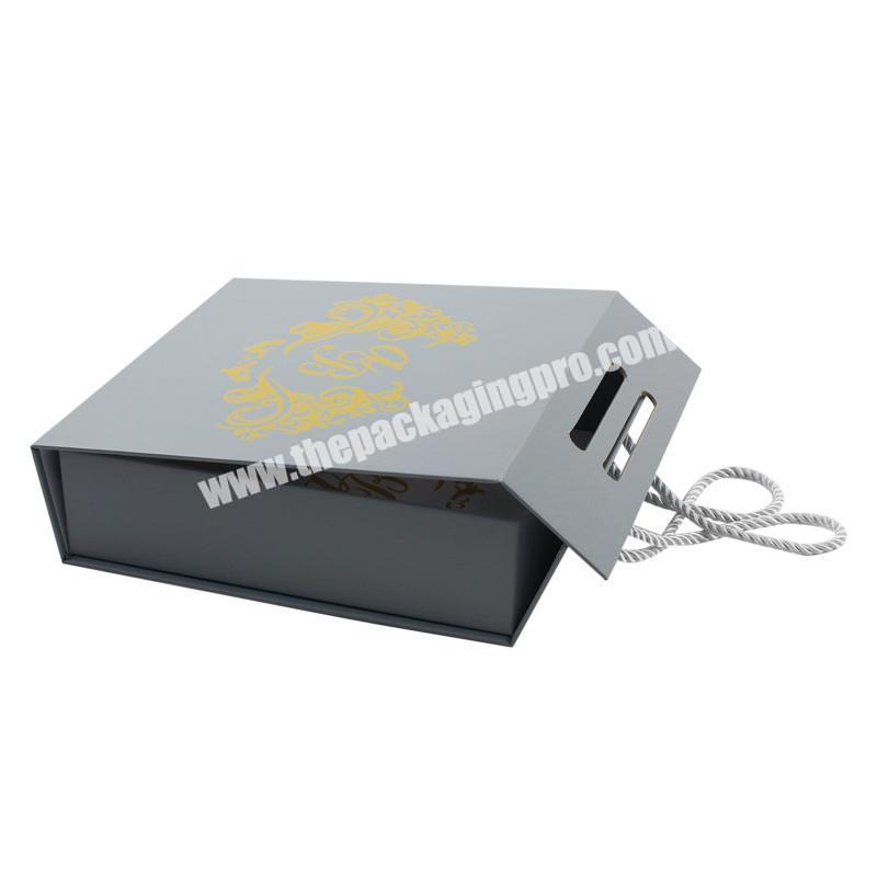 Guangzhou Flat Pack Shoe Packaging Boxes With Handle and Custom Logo