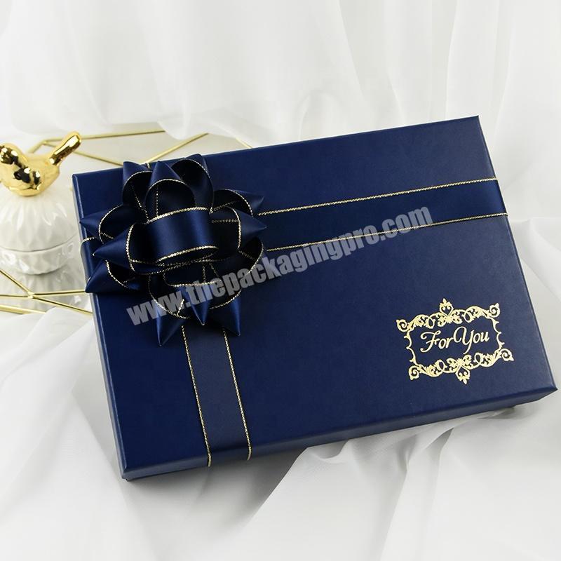 High-end luxury wholesale custom design color ribbon cardboard gift box shoe box packaging gift box for Christmas