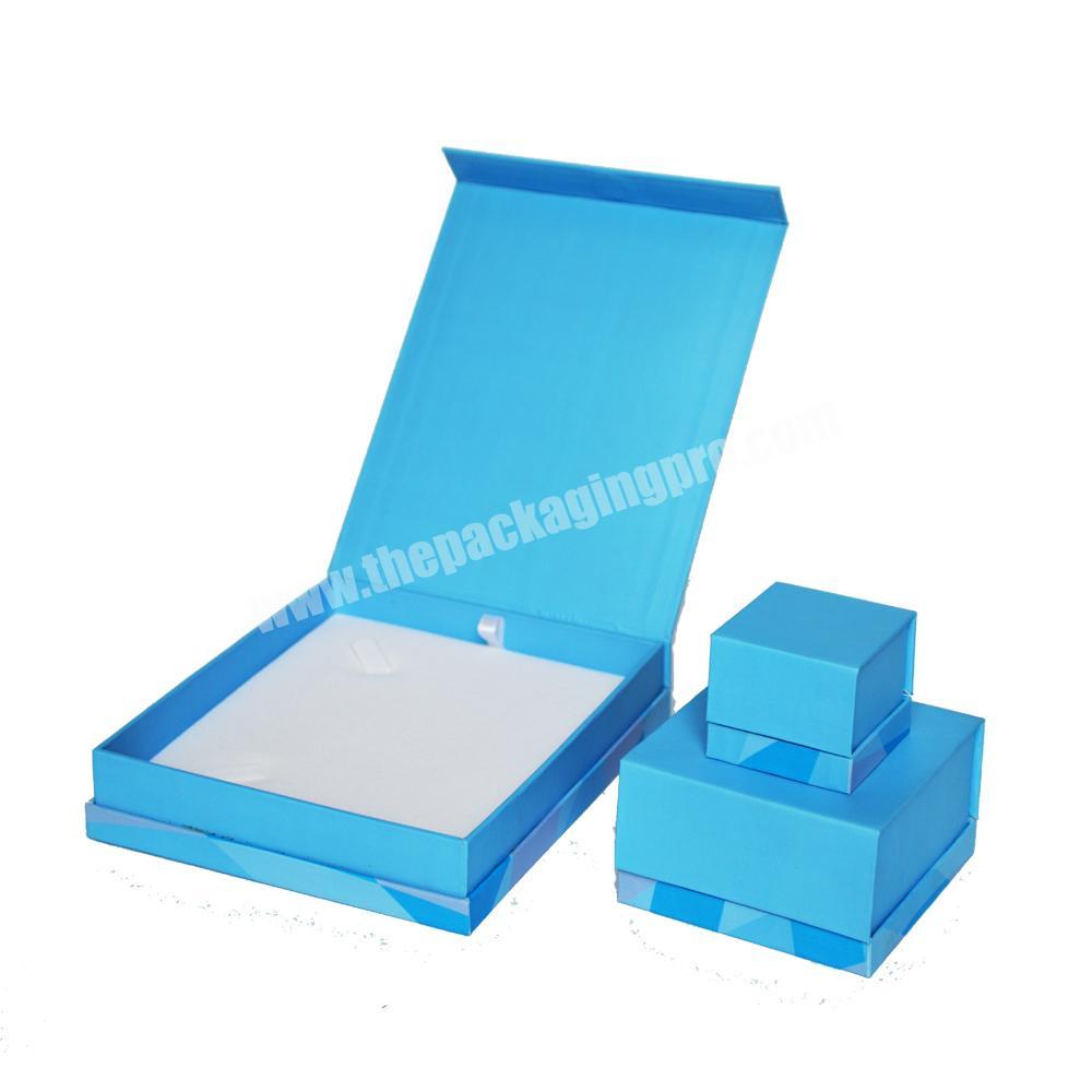 High quality custom folding magnetic closure gift paper box packaging