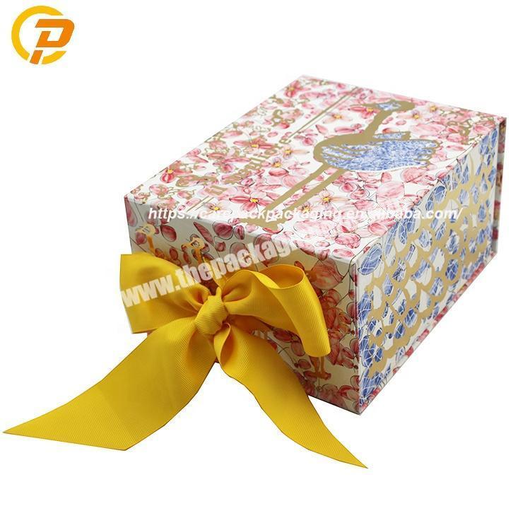 High quality Customized Logo Gold Stamping Rigid Cardboard Packaging Gift Boxes with Ribbon