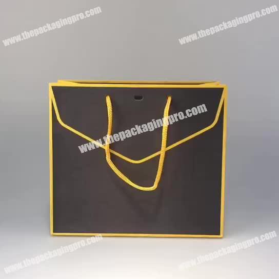 Hot Sale Free Sample Wholesale Custom  Colorful Gift Packaging Bag with Handle