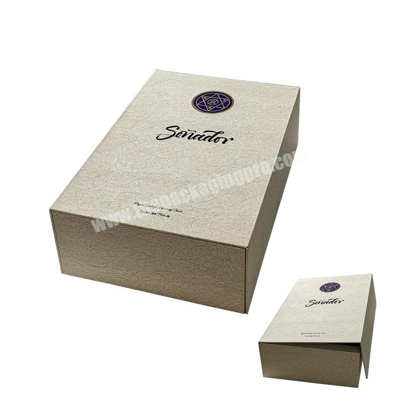 International Design Printed Stamping Embossing Luxury Magnetic Paper Carton Logo Gift Box Packaging With Folding