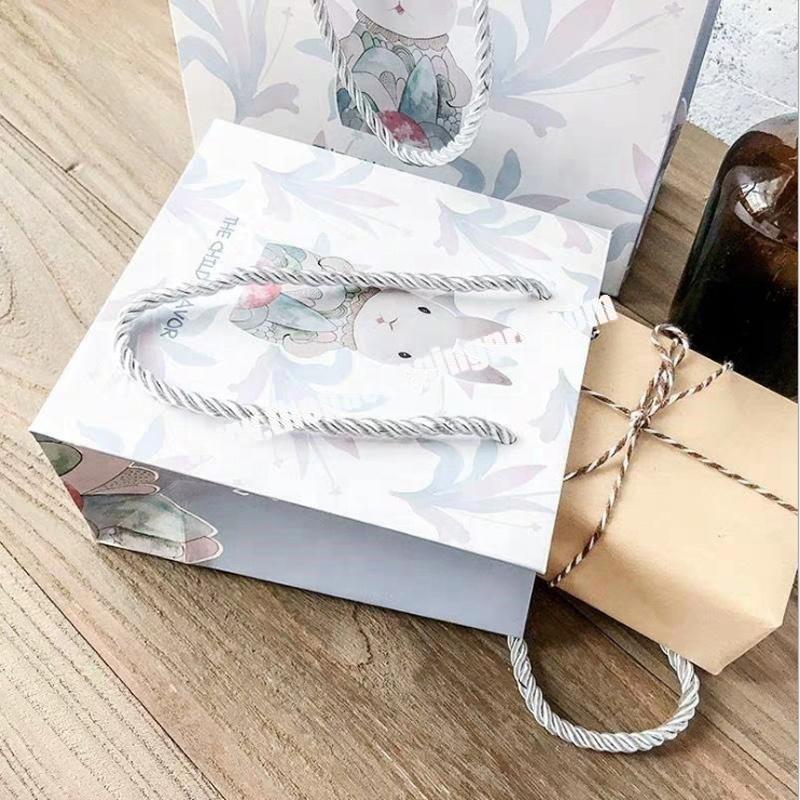 Lady Lovers Art Paper Bond Big Cupcakes Large Gift Hand Bag For Girl Gift Paper Tote Bag