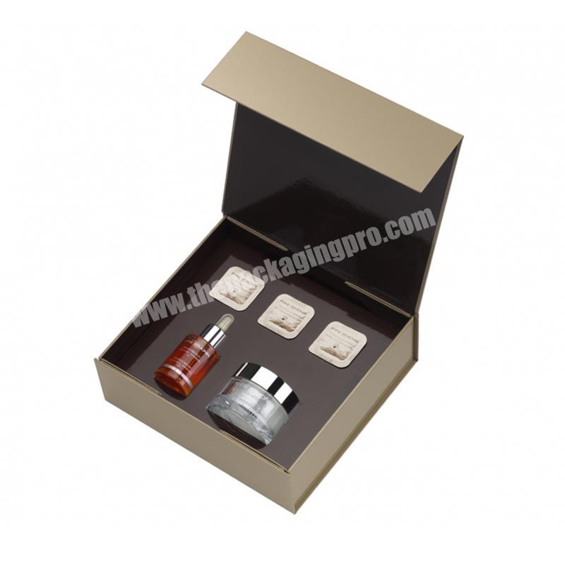 Luxury Cardboard Paper Custom Design Flip Top Magnetic Close Cosmetic Gift Set Packaging Boxes