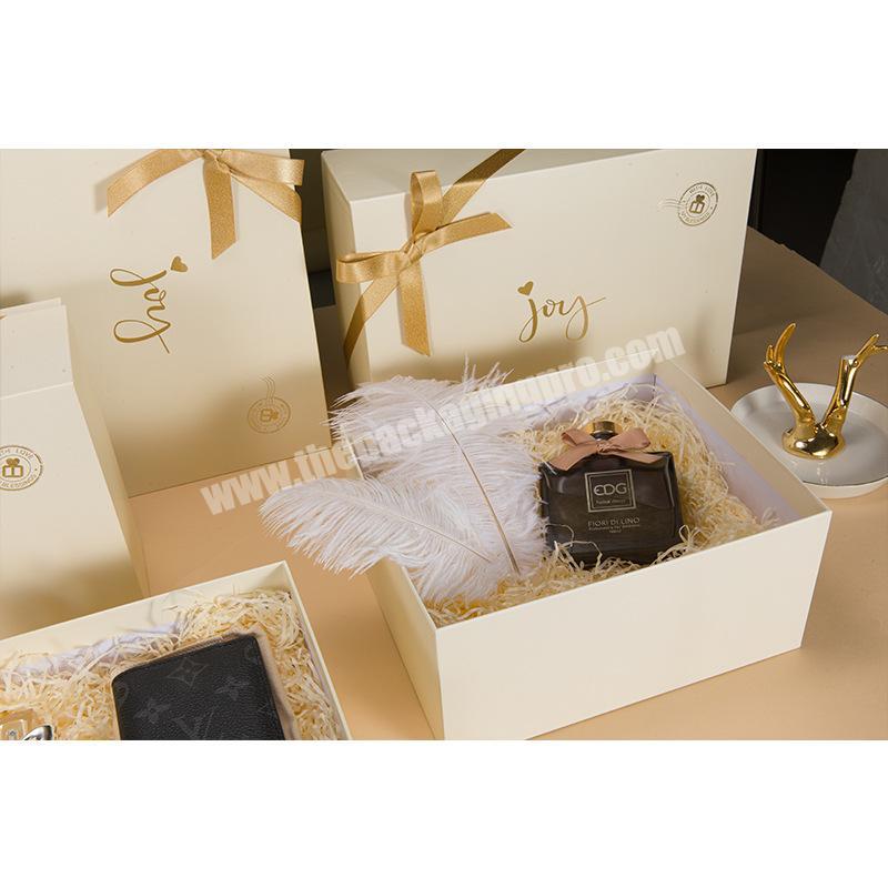 Luxury cardboard perfume gift box packaging in Guangzhou