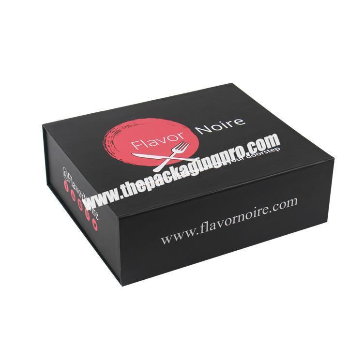 Download luxury clamshell foldable rigid paper box clothing packaging