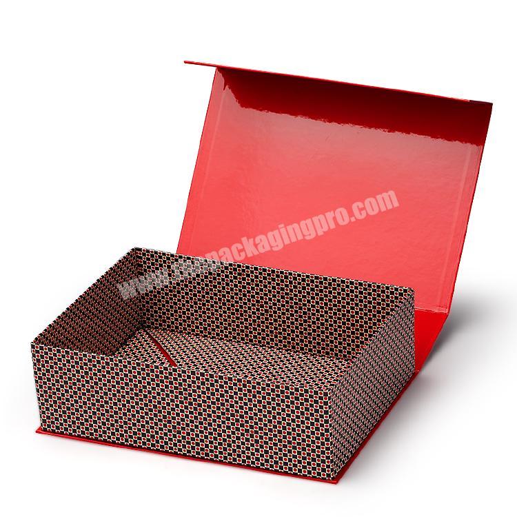 Luxury cosmetic rigid folding gift paper packaging box with magnet