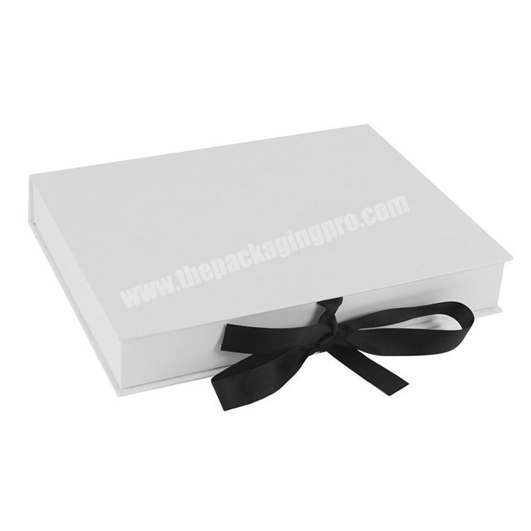 Luxury custom cardboard paper magnetic closure t-shirt storage packaging boxes
